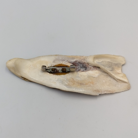 Hand painted Lady Figure Artist made On Oyster shell Brooch Vintage - Picture 9 of 12